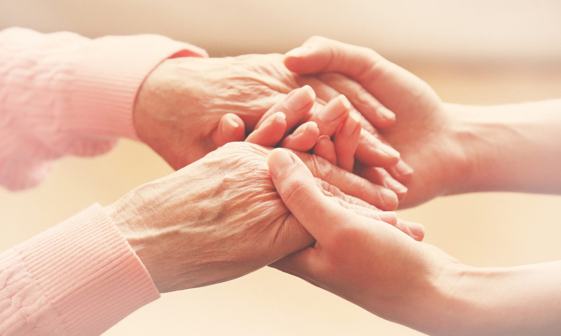 Bando di avviso per l'erogazione del contributo economico a sostegno del caregiver familiare